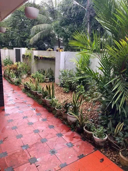 Βίλα A-One Suites Kochi